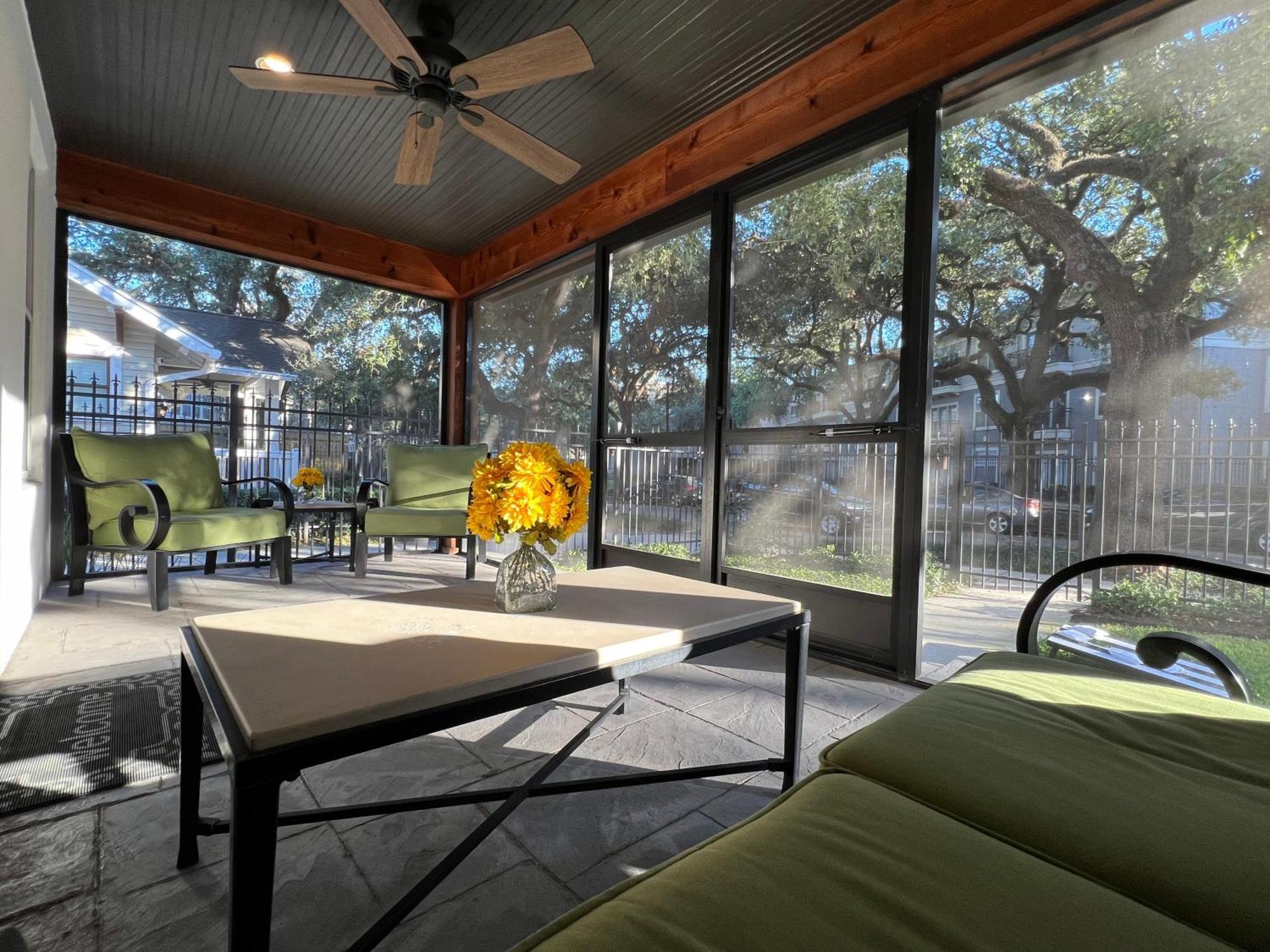 Mycrib Houston Hostel Екстер'єр фото